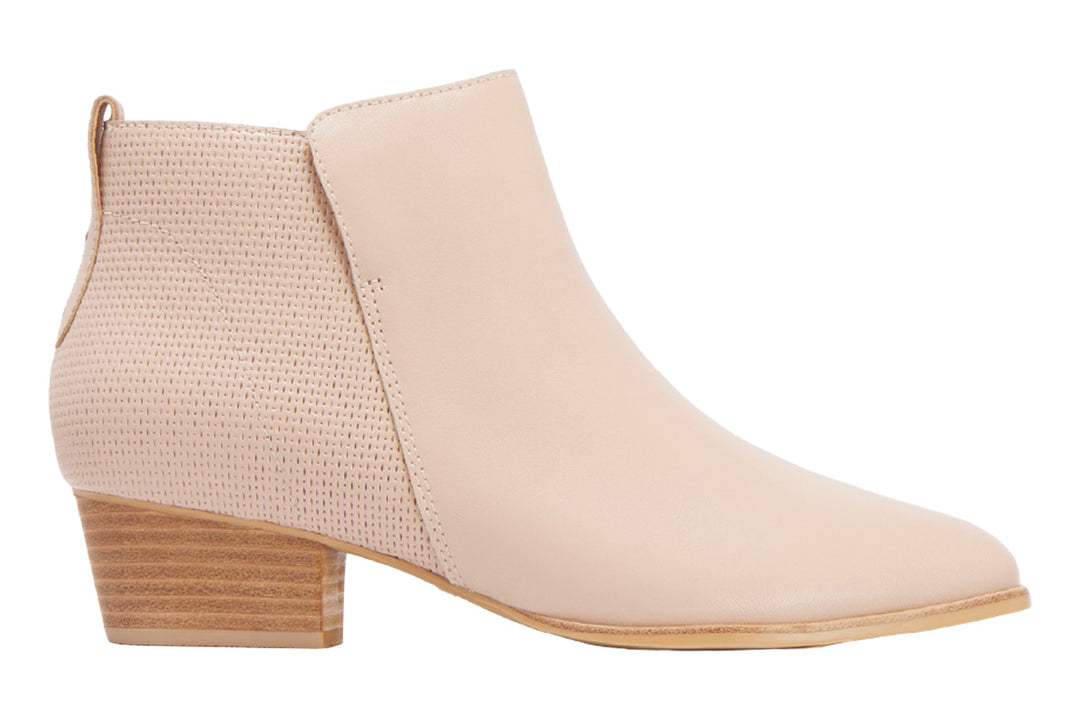 Frankie 4 Charleston Warm Sand Womens #color_brown-beige