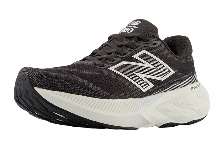New Balance 880 v15 B Black/White Womens #color_black-multi-whites