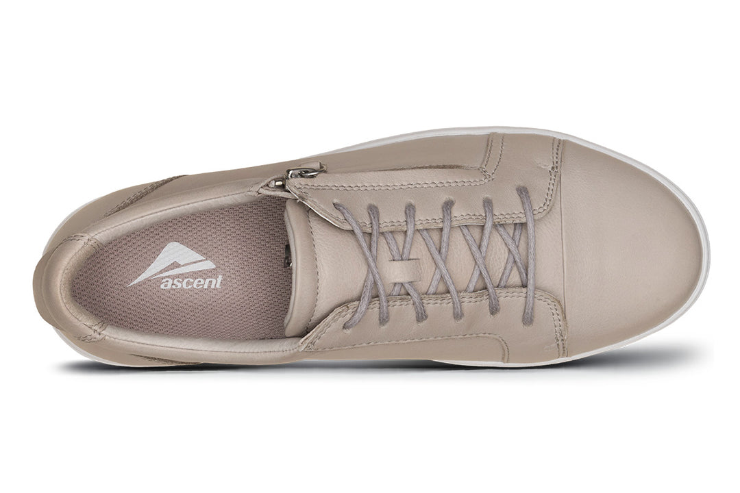 Ascent Stratus Zip C Taupe Womens #color_brown-taupe