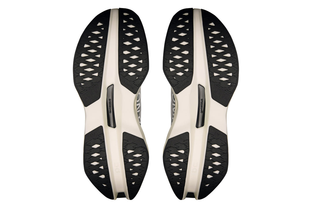 On Cloudboom Max D White/Black Mens #color_white-multi-greys