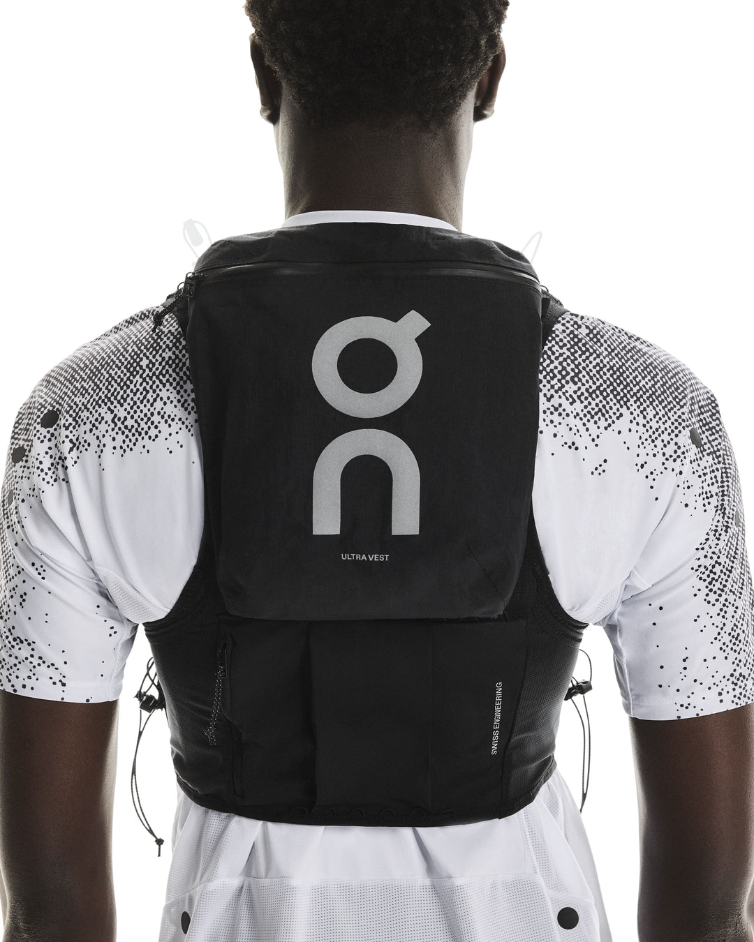On Ultra Vest Pro Black Unisex #color_black
